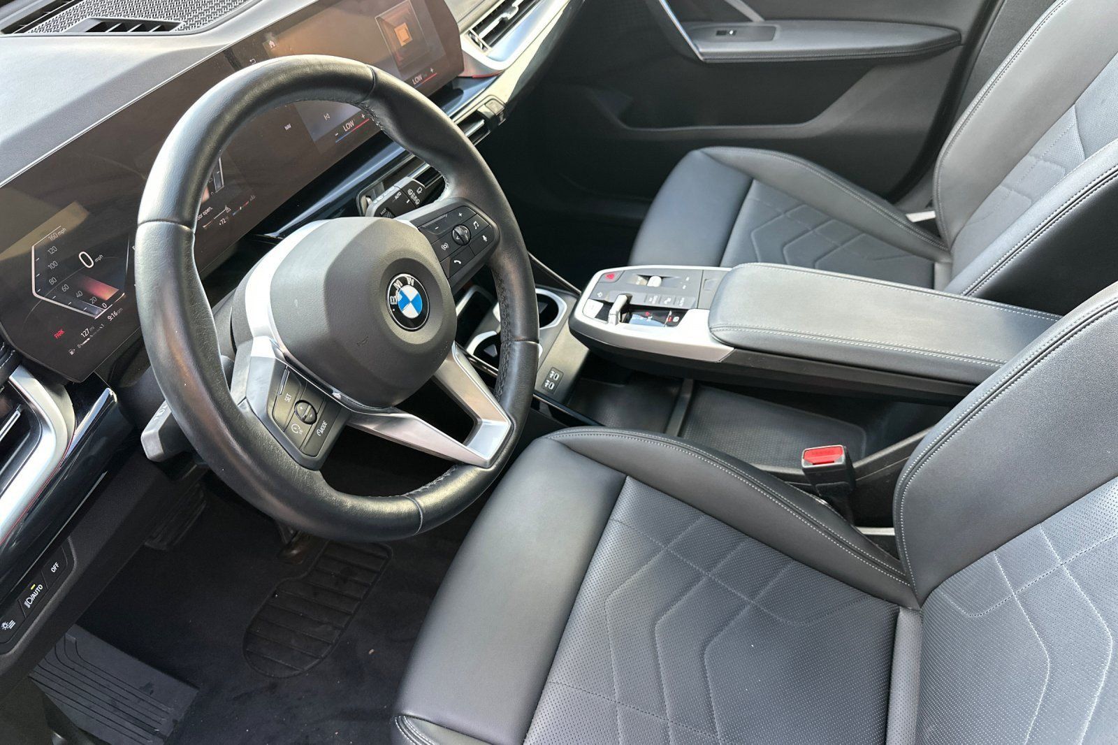 Used 2023 BMW X1 xDrive28i w/ Convenience Package AWD/4WD image 9