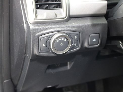 Used 2022 Ford Ranger XLT w/ Equipment Group 301A Mid AWD/4WD image 8