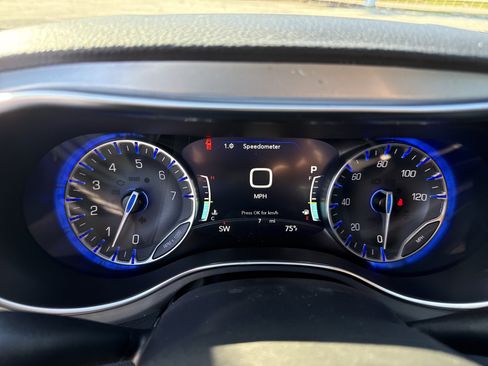 New 2026 Chrysler Pacifica Limited w/ S Appearance Package image 22