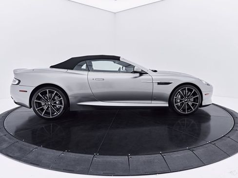 Used 2016 Aston Martin DB9 GT RWD image 20