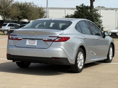 Certified 2025 Toyota Camry LE image 4