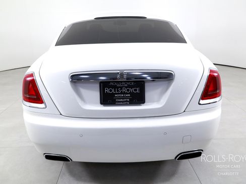 Used 2019 Rolls-Royce Wraith image 9