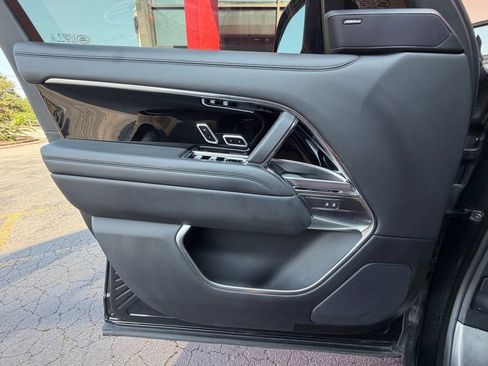 Used 2023 Land Rover Range Rover SE AWD/4WD image 16