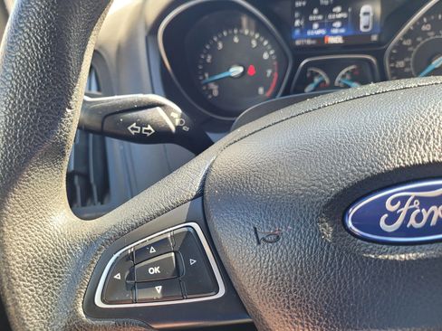 Used 2017 Ford Focus SE image 29