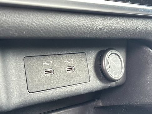 Used 2024 Nissan Rogue SV FWD image 16