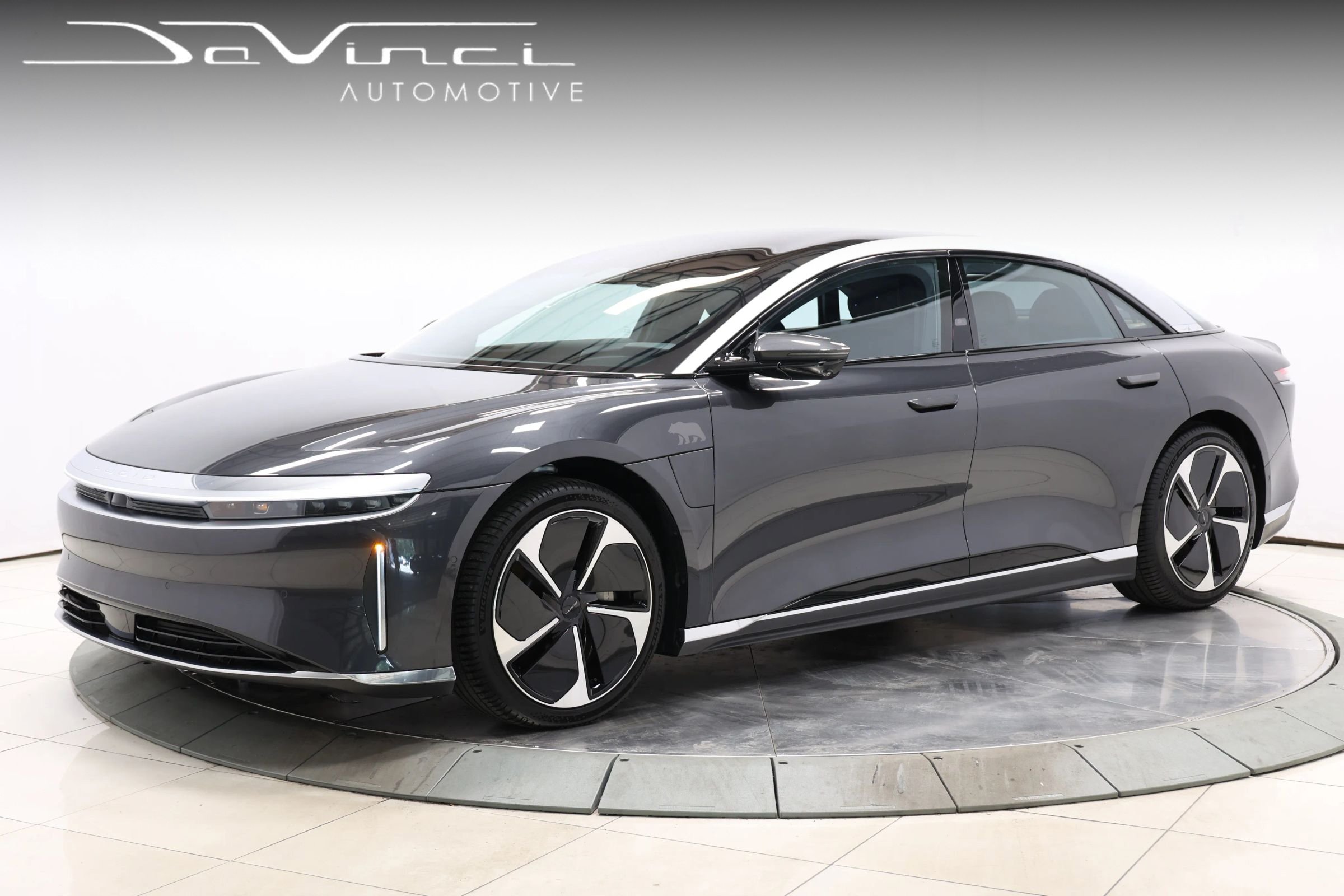 Used 2023 Lucid Air Touring AWD/4WD image 1