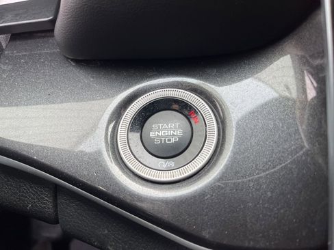 Used 2022 Jeep Grand Cherokee L Laredo image 55