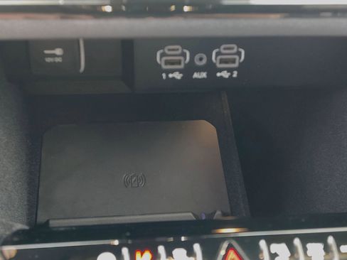 New 2025 Jeep Wagoneer 4WD image 18