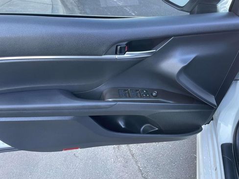 Used 2024 Toyota Camry SE image 26