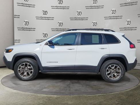 Used 2022 Jeep Cherokee Trailhawk w/ Sun, Sound & Nav Group AWD/4WD image 2