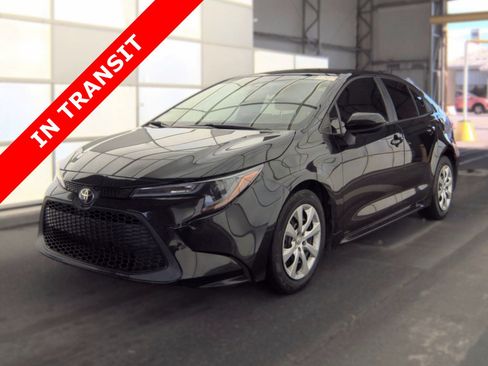 Used 2022 Toyota Corolla LE FWD image 1