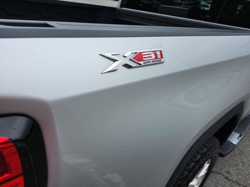 Used 2019 GMC Sierra 1500 SLT w/ SLT Premium Package AWD/4WD image 6