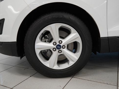 Used 2015 Ford Edge SE image 15