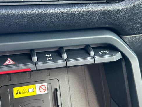 New 2026 Toyota Tundra Limited AWD/4WD image 28