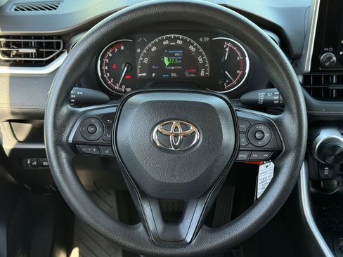 Used 2023 Toyota RAV4 LE image 12