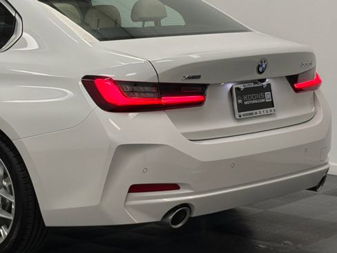 Used 2025 BMW 330i xDrive Sedan AWD/4WD image 7
