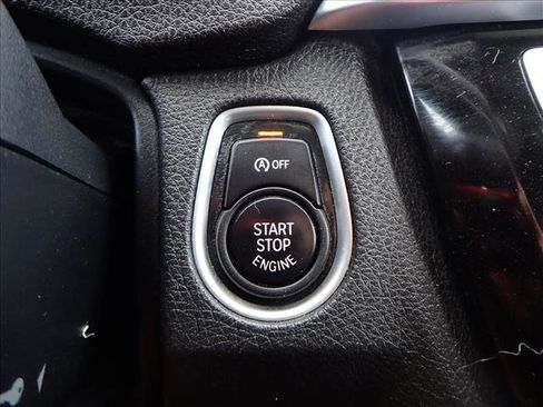 Used 2017 BMW 330i xDrive Sedan image 22