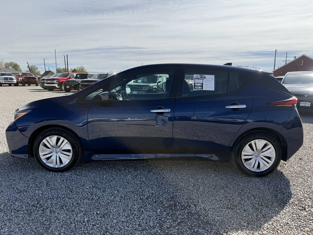 Used 2025 Nissan Leaf S FWD image 5