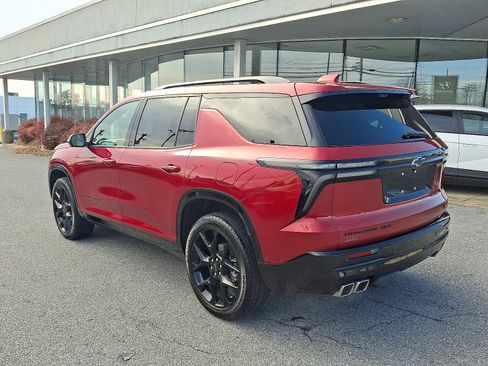 Used 2024 Chevrolet Traverse RS image 7