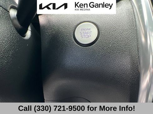Certified 2022 Kia Sorento SX FWD image 29