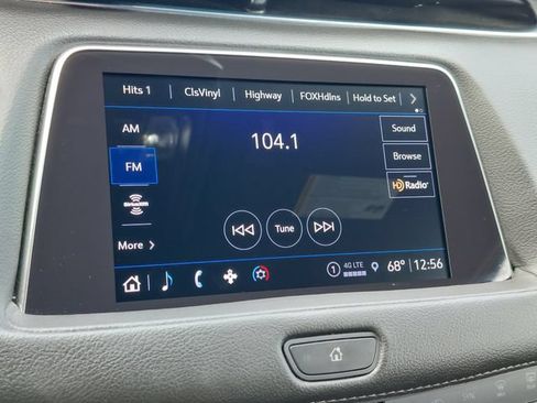Used 2023 Cadillac XT4 Premium Luxury FWD image 43