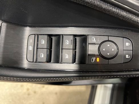 Certified 2023 Nissan Rogue SV image 49