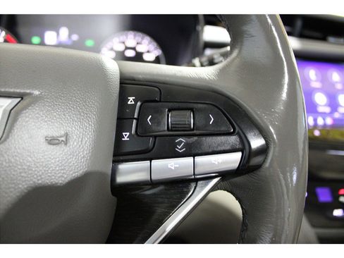 Used 2020 Cadillac XT6 Premium Luxury w/ LPO, Floor Liner Package image 32