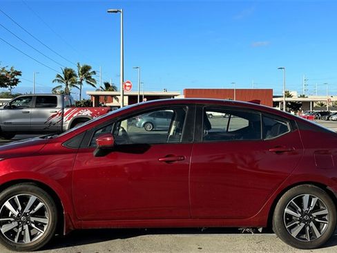 Used 2020 Nissan Versa SV FWD image 2