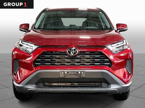 Used 2025 Toyota RAV4 XLE image 3