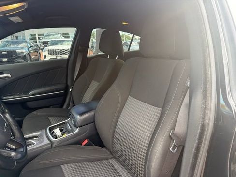 Used 2023 Dodge Charger SXT RWD image 15