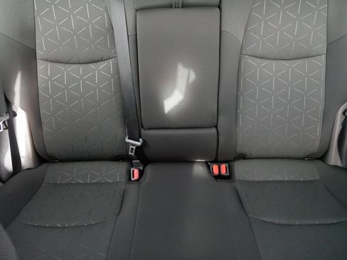 Used 2021 Toyota RAV4 XLE image 14