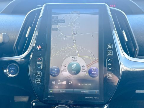 Used 2021 Toyota Prius Prime XLE image 25