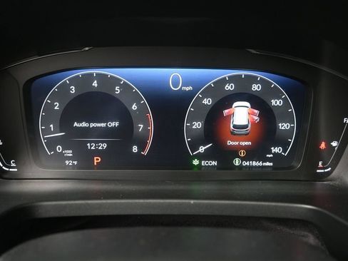 Used 2023 Honda Pilot Elite image 24