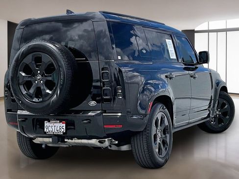 Used 2023 Land Rover Defender 110 X-Dynamic SE AWD/4WD image 6