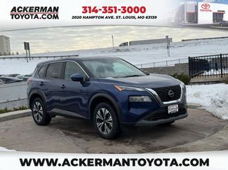Used 2023 Nissan Rogue SV video 1