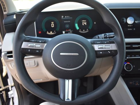 Used 2025 Hyundai Tucson SEL image 13