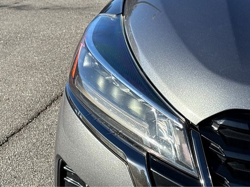 Used 2021 Nissan Kicks SR image 21