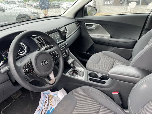 Used 2019 Kia Niro LX FWD image 6