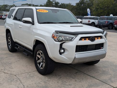 Used 2021 Toyota 4Runner TRD Off-Road Premium w/ Moonroof Package image 4