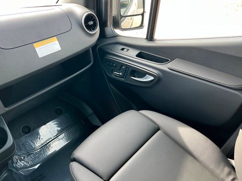 New 2026 Mercedes-Benz Sprinter 2500 image 10