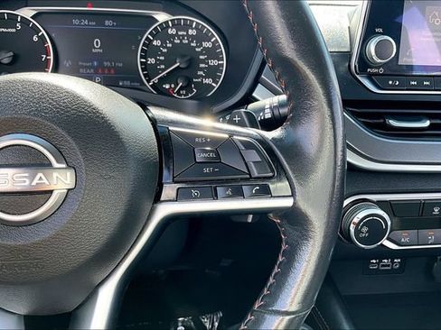Used 2024 Nissan Altima 2.5 SR FWD image 11