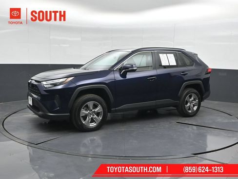 Used 2025 Toyota RAV4 XLE AWD/4WD image 6