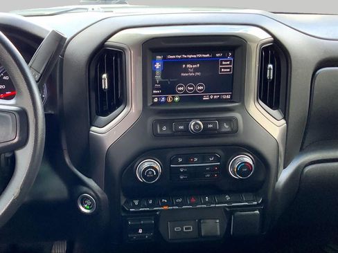 Used 2024 Chevrolet Silverado 2500 Custom w/ Custom Value Package AWD/4WD image 7