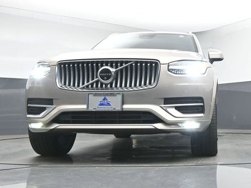 Used 2024 Volvo XC90 B6 Ultimate w/ Protection Package Premier AWD/4WD image 12
