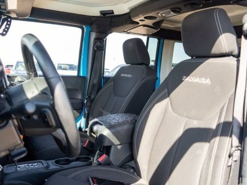 Used 2017 Jeep Wrangler Unlimited Sahara w/ Dual Top Group image 12