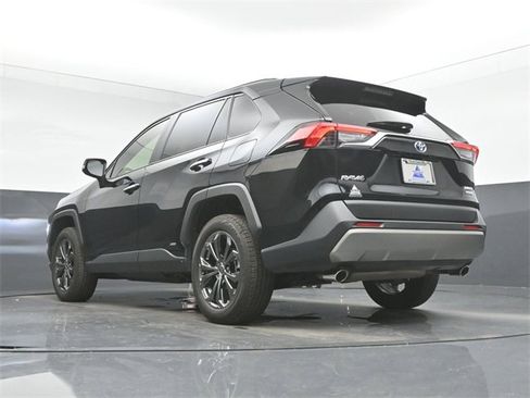 Used 2022 Toyota RAV4 Limited image 37