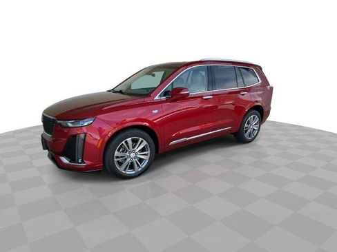 Certified 2025 Cadillac XT6 Premium Luxury AWD/4WD image 4
