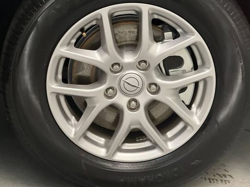 Used 2025 Chrysler Pacifica Select FWD image 81