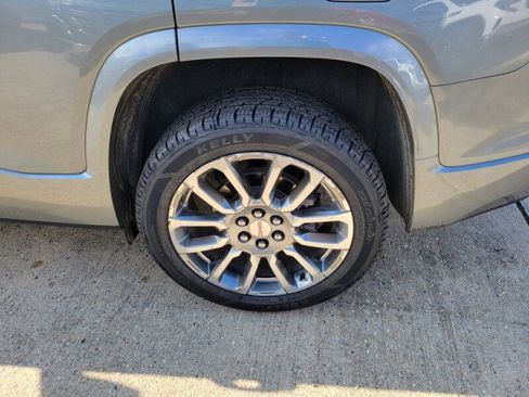 Used 2023 GMC Acadia Denali w/ Denali Ultimate Package image 8