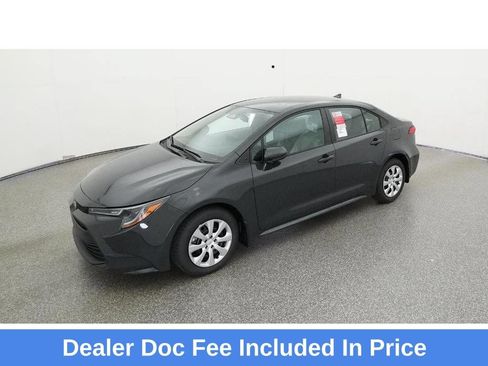 Used 2025 Toyota Corolla LE FWD image 1